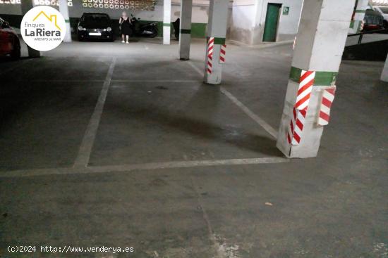 PLAZA DE PARKING EN CALLE JOSEP MARIA MIQUEL I VERGES ESQUINA CON POMPEU FABRA - BARCELONA