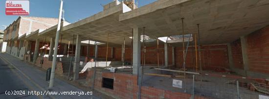 Lote de 5 adosados en construcción en Onil - ALICANTE