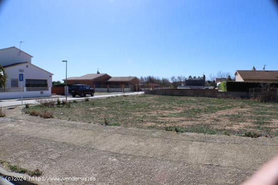 DOS TERRENOS URBANOS EN LLORENÇ DEL PENEDÉS - TARRAGONA