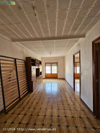 SE VENDE CASA EN EL CENTRO DE NOVELDA (ALICANTE) - ALICANTE