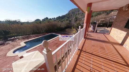 CHALET EN URB PLANES DEL PUIG DE CASTELLVELL DEL CAMP - TARRAGONA