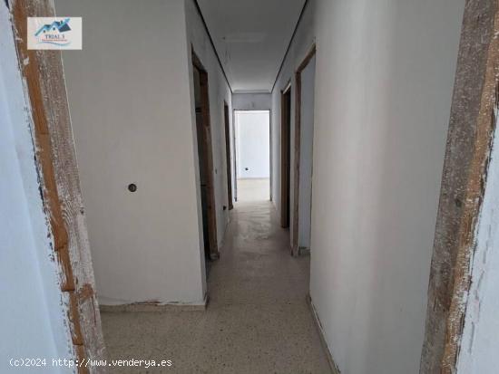 VENTA DE PISO EN ALCALÁ DE GUADAIRA . - SEVILLA