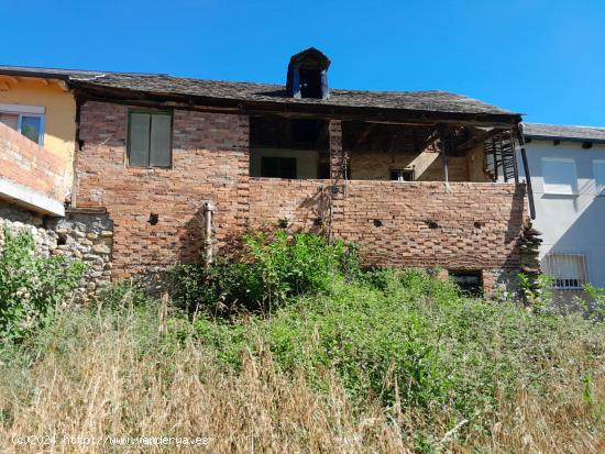 CASA RUSTICA CON TERRENO EN DEHESAS - LEON