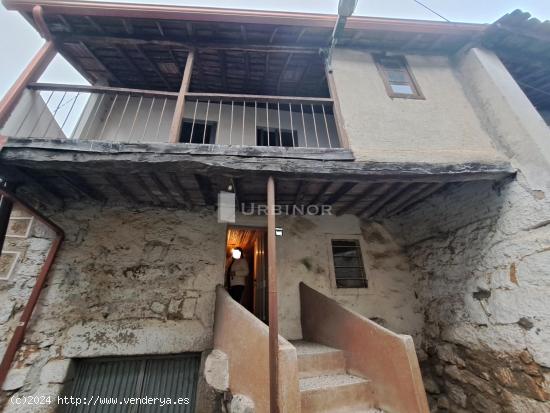 Casa, estilo rústico, para reformar, zona CACHAMUIÑA (Pereiro). - ORENSE