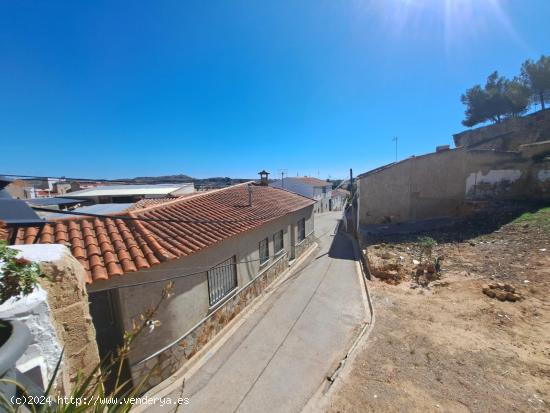 CASA DE PUEBLO RECIÉN REFORMADA EN HIGUERUELA - ALBACETE