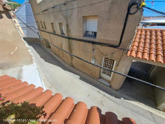 CASA DE PUEBLO RECIÉN REFORMADA EN HIGUERUELA - ALBACETE