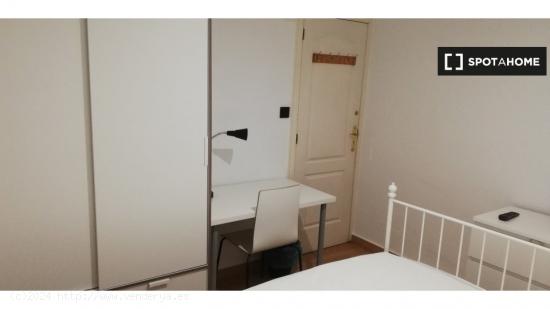 Habitación en piso compartido en Cartagena - MURCIA