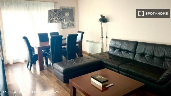 Apartamento de 2 dormitorios en alquiler en Valencia - VALENCIA