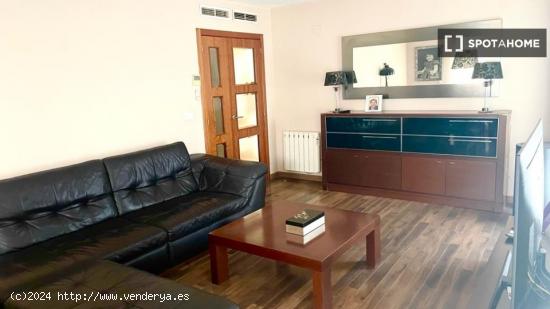 Apartamento de 2 dormitorios en alquiler en Valencia - VALENCIA