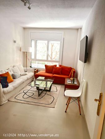 Piso entero de 4 habitaciones en barcelona. - BARCELONA