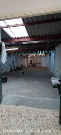 LOCAL COMERCIAL EN ALGEMESI EN RONDA DE ALZIRA - VALENCIA