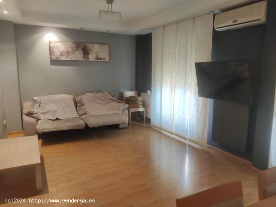 VIVIENDA UNIFAMILIAR CON AMPLIO LOCAL Y TERRAZA - ALBACETE