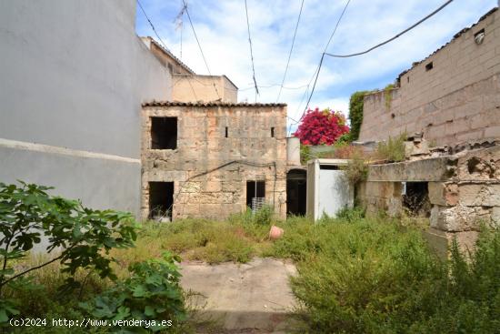 Casa de pueblo con garaje en venta. - BALEARES