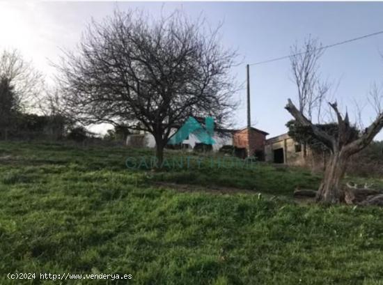  Se vende casa con terreno - CANTABRIA 