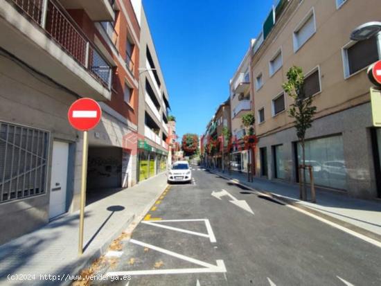 LOCAL COMERCIAL EN ALQUILER EN CORNELLA DE LLOBREGAT ZONA GAVARRA - BARCELONA