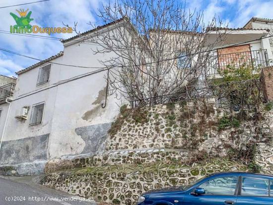 Casa adosada en venta en Cogollos de La Vega, Granada. - GRANADA