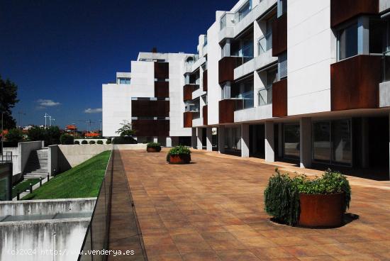 Venta de piso en Valdenoja - La Pereda de 3 habitaciones con piscina y garaje - CANTABRIA