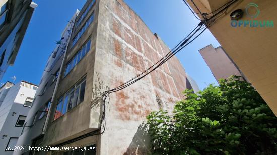 EDIFICIO OBRA PARADA EN MALPICA - A CORUÑA