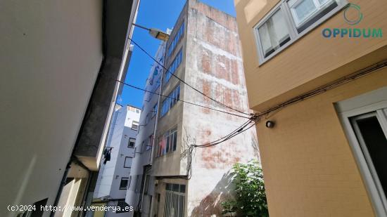 EDIFICIO OBRA PARADA EN MALPICA - A CORUÑA