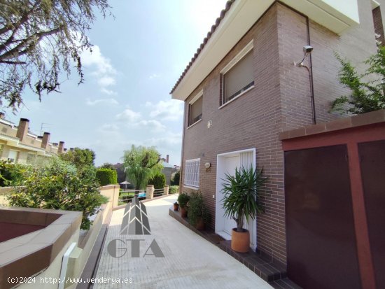 Unifamiliar adosada en venta  en Sant Cugat del Vallès - Barcelona