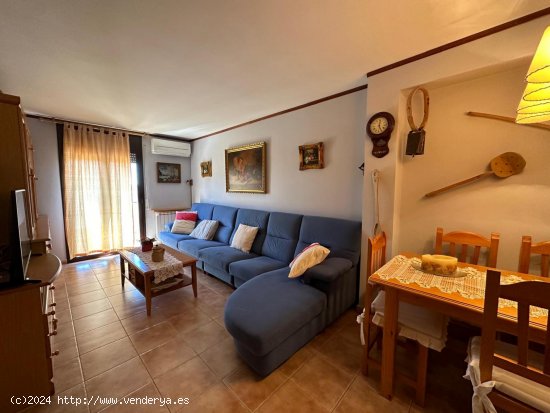 Unifamiliar adosada en venta  en Alpens - Barcelona