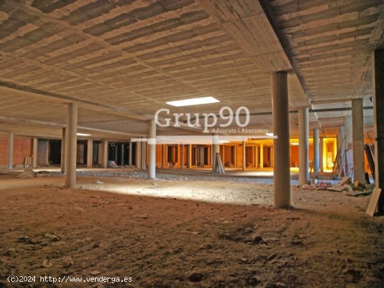 LOCAL COMERCIAL DE MÁS DE 5.000M2 EN LLEIDA