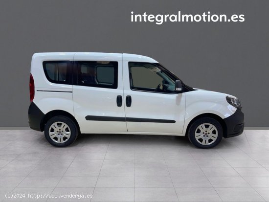 Fiat Doblo 1.3 JTDI Combi 80CV - Sada