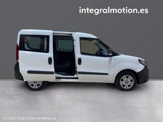 Fiat Doblo 1.3 JTDI Combi 80CV - Sada