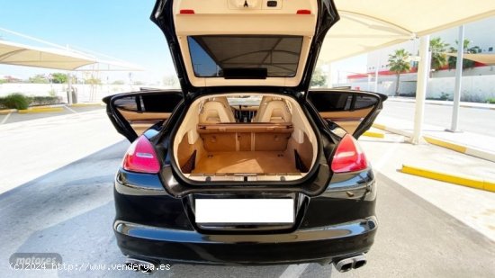 Porsche Panamera 4 S V8 400 CV de 2010 con 130.000 Km por 35.900 EUR. en Barcelona