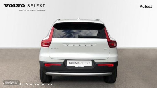 Volvo XC40 XC40 Recharge Core, T4 plug-in hybrid, Electrico de 2023 con 6 Km por 45.500 EUR. en Pont