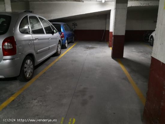 SE VENDE PLAZA DE GARAJE PARA 2 COCHES , FACIL MANIOBRA - ALICANTE