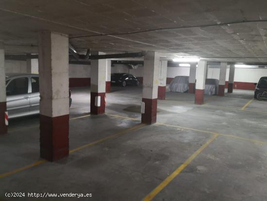 SE VENDE PLAZA DE GARAJE PARA 2 COCHES , FACIL MANIOBRA - ALICANTE