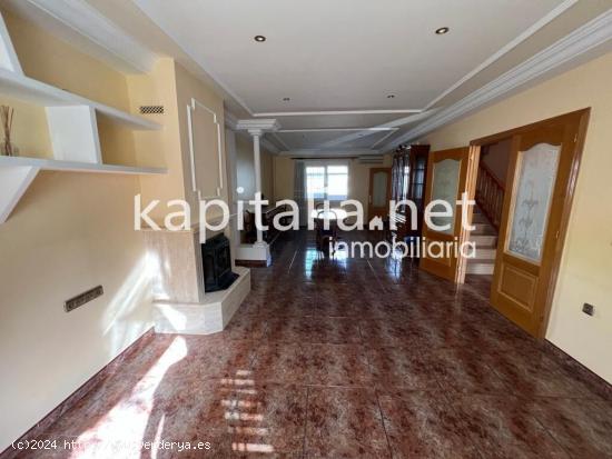 MAGNÍFICA CASA A LA VENTA EN CANALS ZONA D´HORTS - VALENCIA