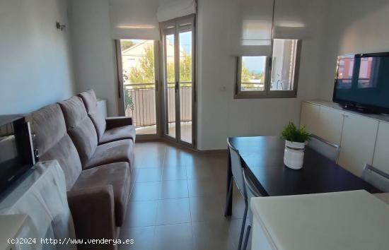 BONITO APARTAMENTO EN ZONA RESIDENCIAL CON PISCINA - TARRAGONA