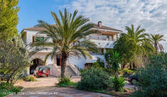 Casa en lugar privilegiado en Gilet - VALENCIA