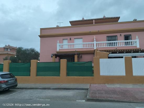 PAREADO EN CASINES DE PROCEDENCIA BANCARIA - CADIZ