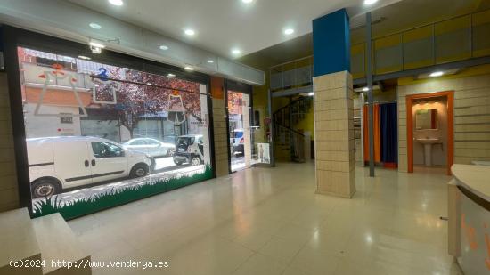 Local comercial en Venta o alquiler, C/ Cabanyes, 2  La Llagosta - BARCELONA