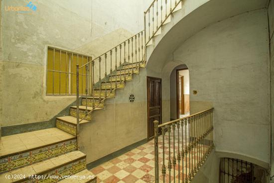  MANSION EN VENTA EN EL CASCO ANTIGUO - BADAJOZ 