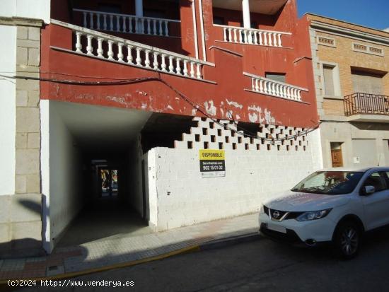  LOCAL COMERCIAL EN BRUTO EN QUINTANA DE LA SERENA - BADAJOZ 