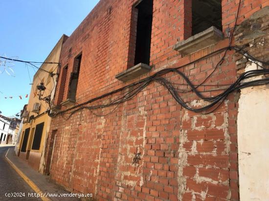 OBRA PARADA EN PUEBLA DE SANCHO PÉREZ - BADAJOZ