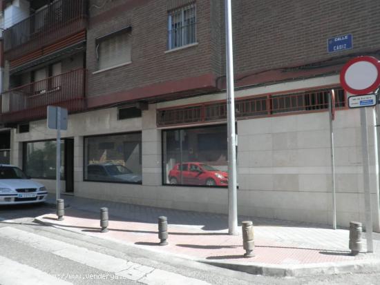 Local comercial en venta en Leganés, Madrid - MADRID