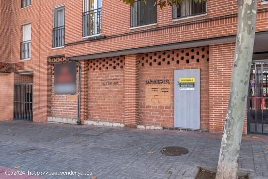 Local comercial en venta en Ciempozuelos, Madrid - MADRID