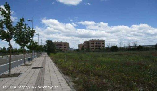 Terreno urbano en venta en URB. Los Santos Pilarica, Valladolid. - VALLADOLID