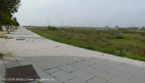 Terreno urbano en la zona de Entrenúcleos, Dos Hermanas, Sevilla. - SEVILLA