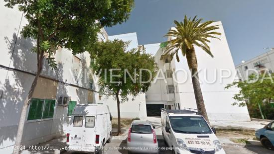 Bajo OKUPADO en Pasaje Pic Auñamendi, Son Gotleu. - BALEARES