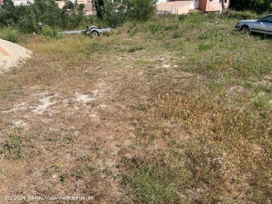 Gran terreno de uso terciario a Moraira muy céntrico - ALICANTE