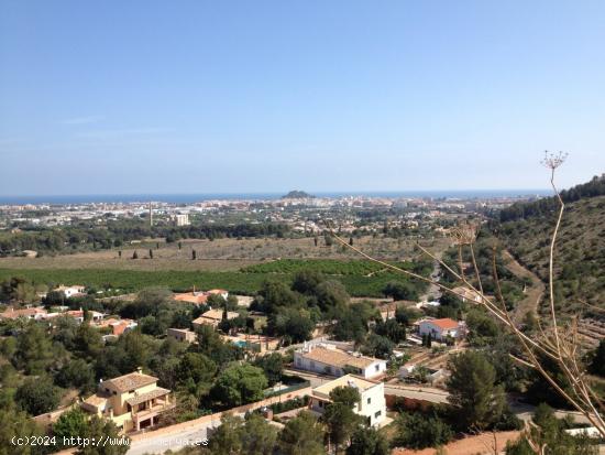 Parcela en la marquesa IV con vistas al mar y costa de Denia - ALICANTE