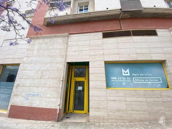 LOCAL COMERCIAL EN ZONA PAU II !!! - ALICANTE