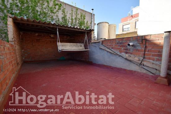 ¡GRAN OPORTUNIDAD! 2 CASAS EN UNA CON TERRAZA Y JARDÍN - CASTELLON