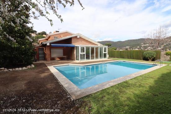  CASA CON PISCINA EN CABRILS - BARCELONA 